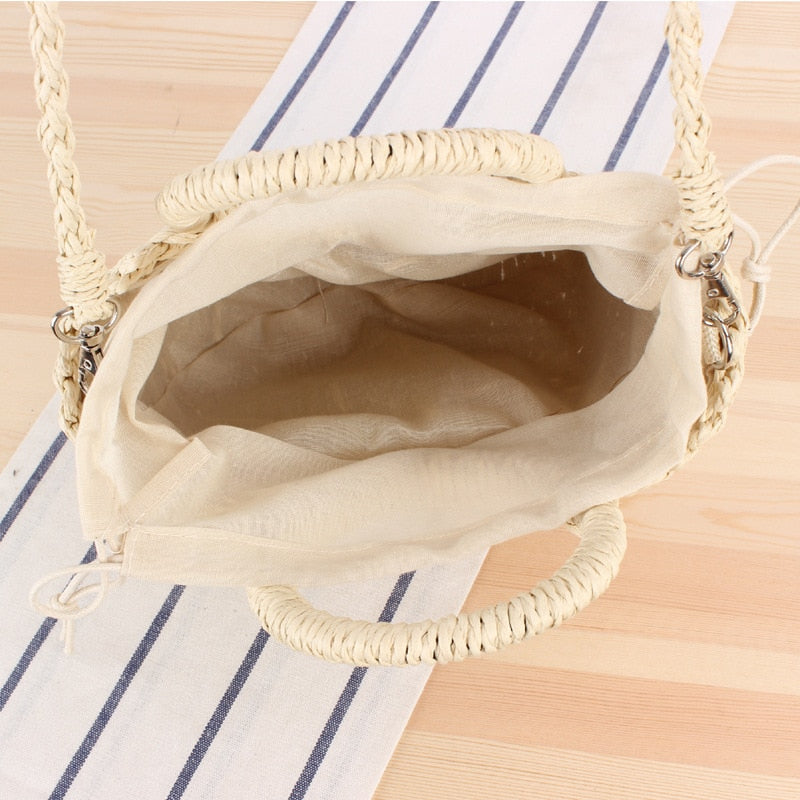 Le Sac à Bandoulière en Raphia   