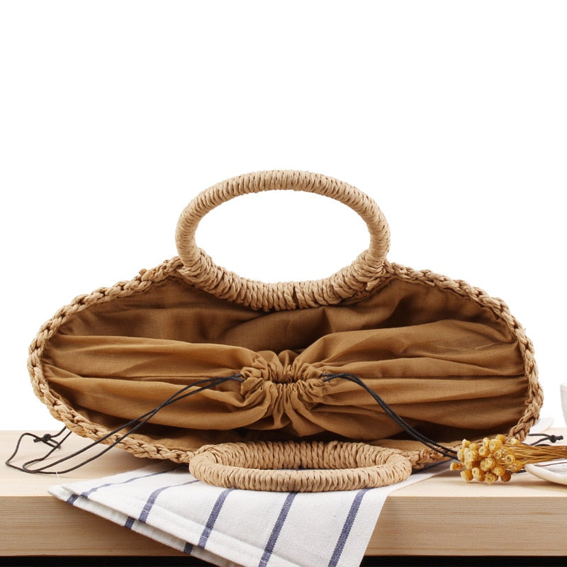 Le Sac à Bandoulière en Raphia   